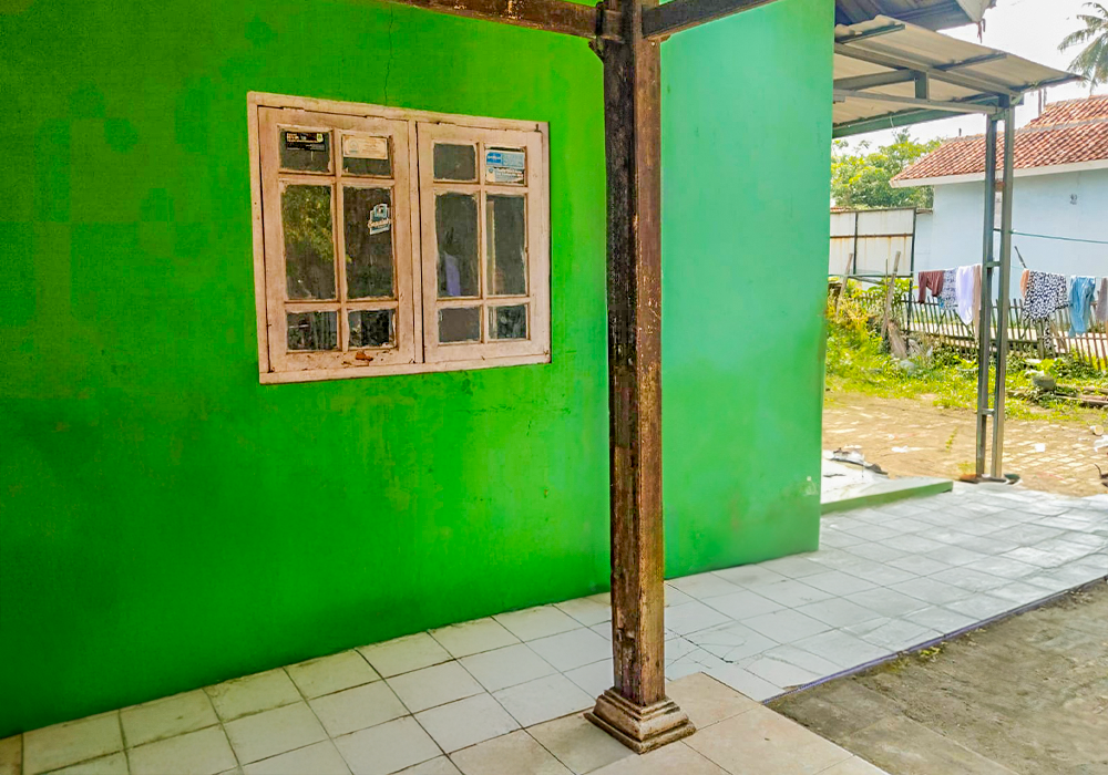 RUMAH DI KAB. KARAWANG - NPL357-1 - foto 3